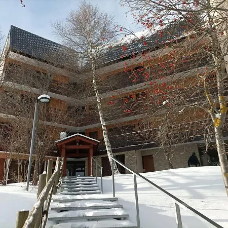 Renove Avec Terrasse, Wi-fi Et Casier A Skis - Fr-1-593-101 Les Angles (Pyrenees-Orientales)